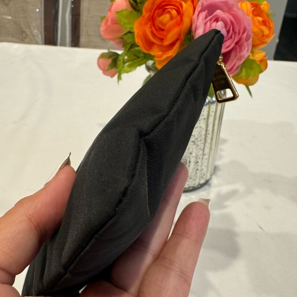 Authentic Prada pouch with sequined bear design - Picture 4 of 13